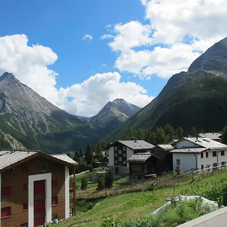 Appartementhaus Venetz Saas104 * Зас-Фе
